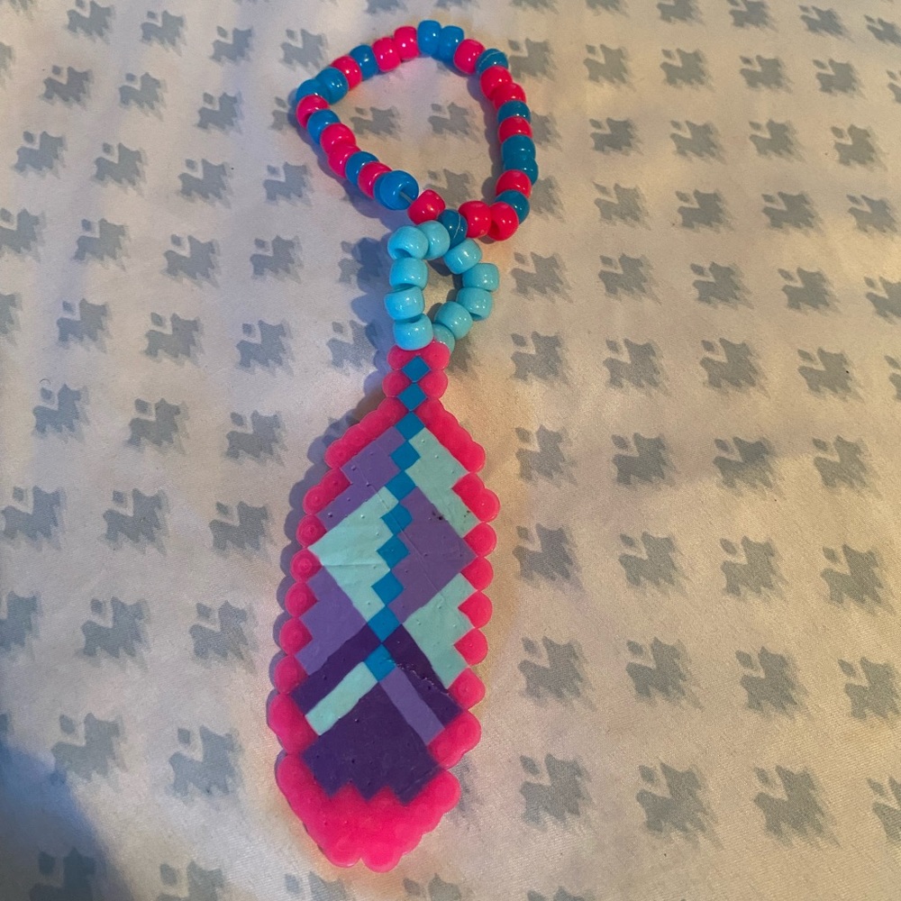 Feather Pearler Kandi Bracelet